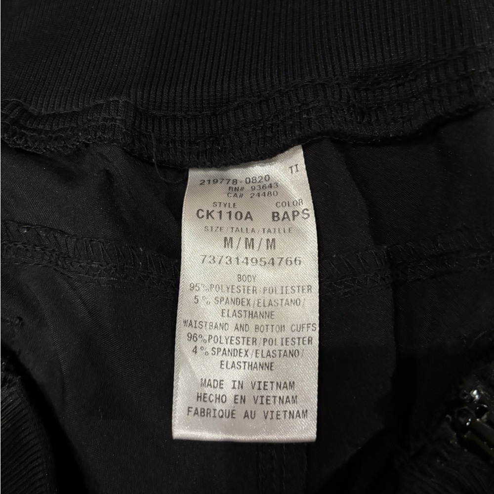 Cherokee Infinity Black Scrub Set - image 4